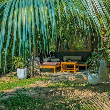 Neem Jay Beach Resort Tangalle Extérieur photo