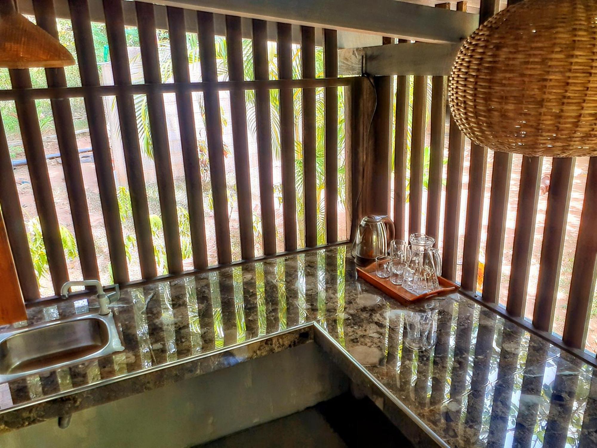 Neem Jay Beach Resort Tangalle Extérieur photo